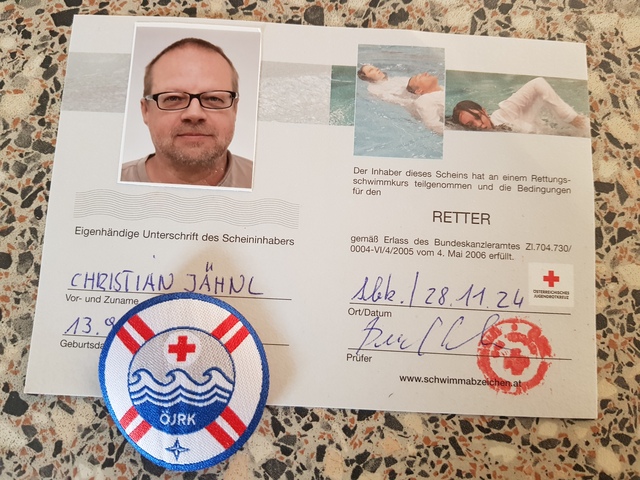 Rettungsschwimmer Ausweis und Abzeichen